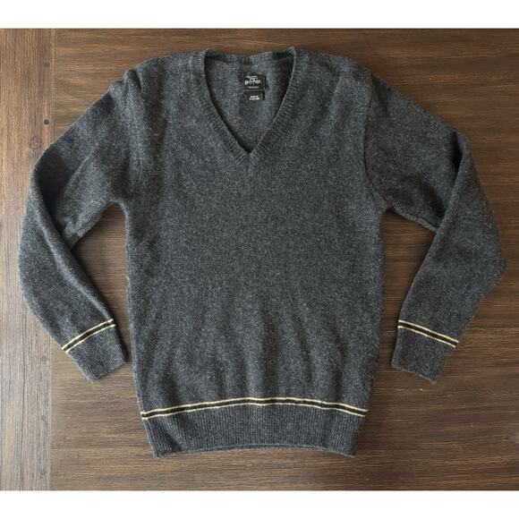USJ Wizarding World of Harry Potter Hufflepuff Sweater V Neck Size Small Unisex - Picture 1 of 10